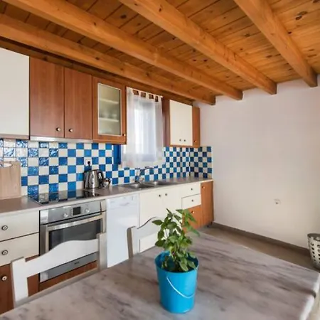 Santorini Traditional * Vóthon