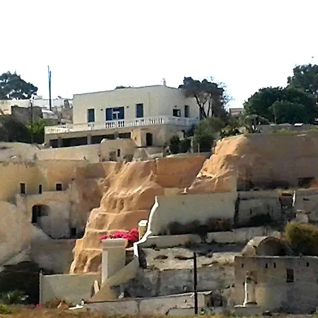 Santorini Traditional Apartment *