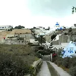 Santorini Traditional * Vóthon