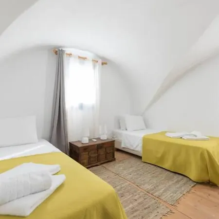 Santorini Traditional Apartment *