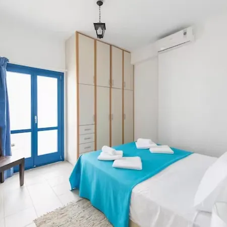 Santorini Traditional Апартаменты