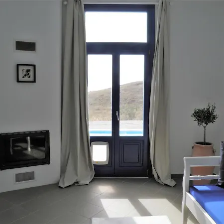 Апартаменты Santorini Traditional