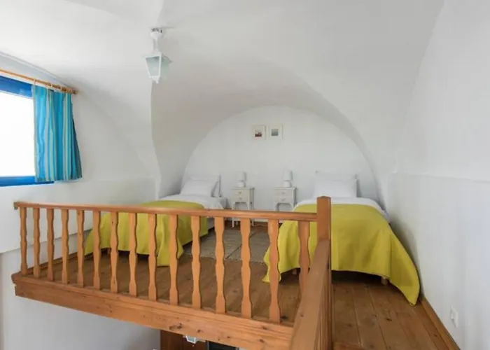 Santorini Traditional Apartment Vothon