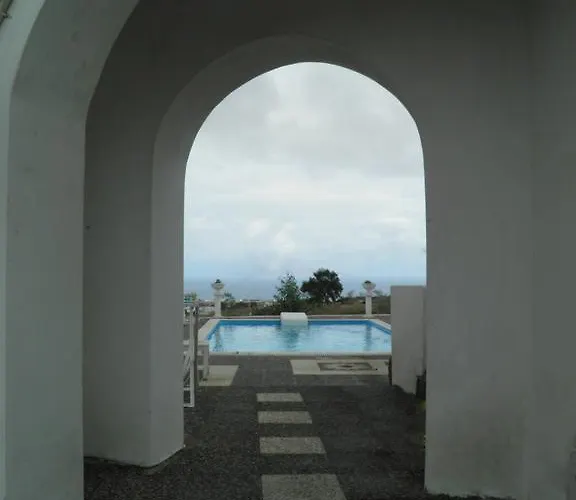 Santorini Traditional Vothon