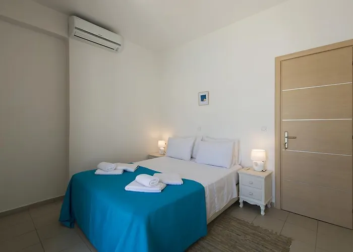 Santorini Traditional Apartment